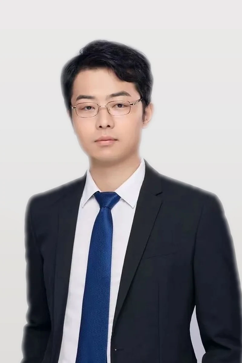 李阳含律师